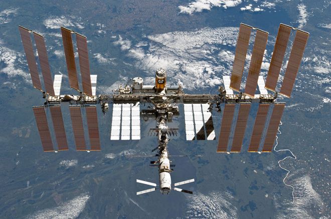 International Space Station (photo credit: wikimedia commons)